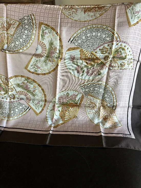 CARLISLE 100% Silk Pink & Brown Hand-Fan Motif Twill Technique 33" Scarf ITALY - Picture 4 of 6